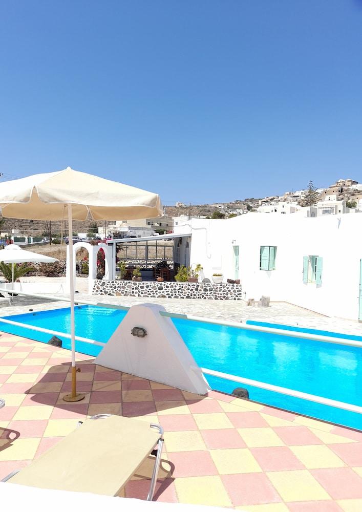 Adamastos Hotel Akrotiri  Exterior photo