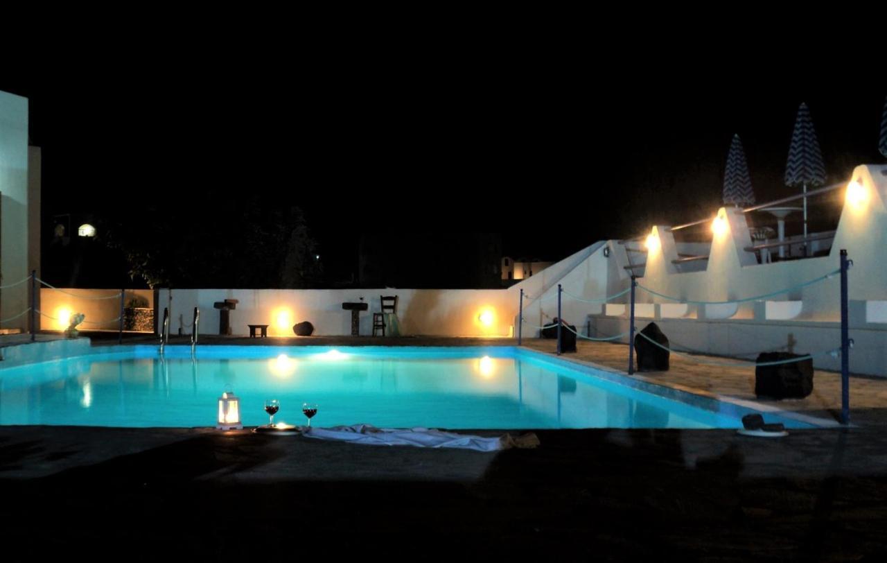 Adamastos Hotel Akrotiri  Exterior photo